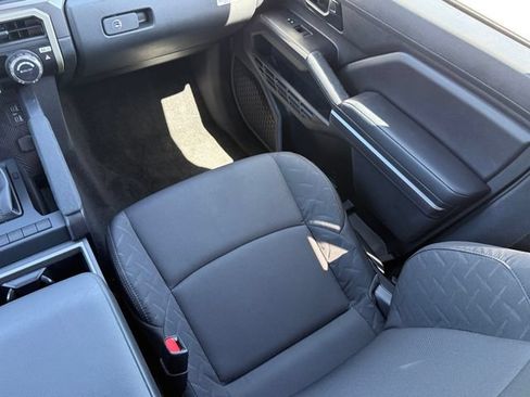 Used 2026 Toyota Tacoma SR5 AWD/4WD image 25