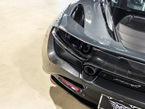 Used 2021 McLaren 720S Performance RWD image 18