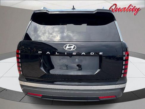 Used 2026 Hyundai Palisade SEL FWD image 4