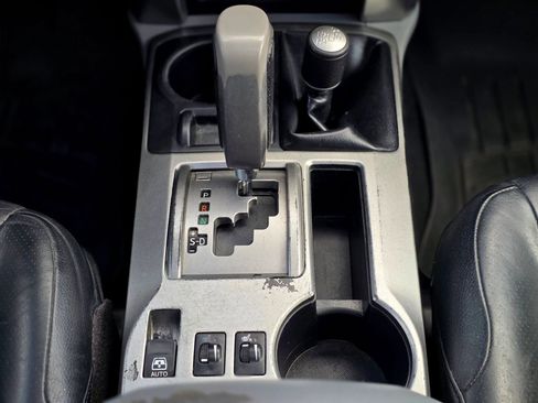 Used 2012 Toyota 4Runner SR5 w/ Premium Pkg AWD/4WD image 24