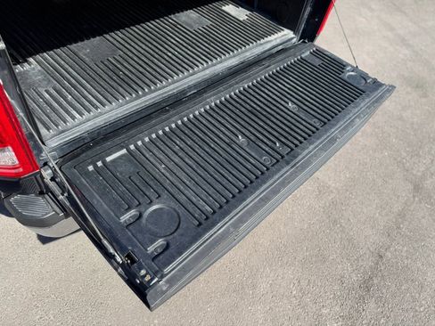 Used 2016 Ford F150 Lariat image 14