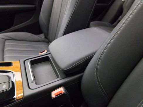 Used 2021 Audi Q5 e Premium w/ Convenience Package image 30