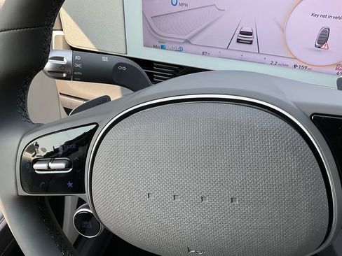 Used 2024 Hyundai Ioniq 5 Limited image 32