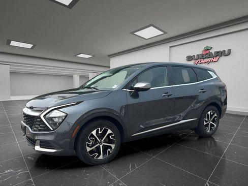 Used 2023 Kia Sportage EX FWD image 7