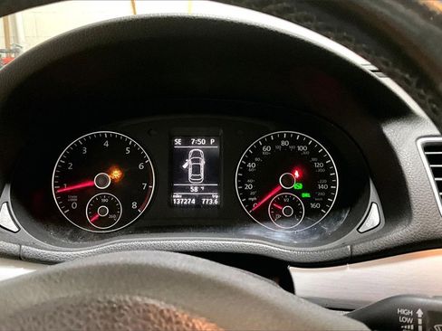 Used 2012 Volkswagen Passat 2.5 SE image 13