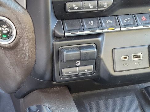 Used 2020 Chevrolet Silverado 3500 LTZ w/ Technology Package image 18