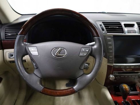 Used 2011 Lexus LS 460 w/ Comfort Pkg image 22