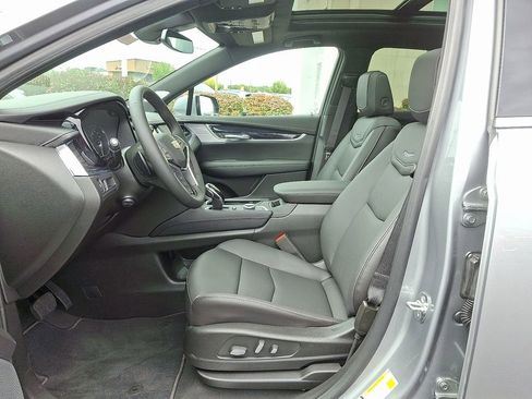New 2025 Cadillac XT5 Premium Luxury image 6