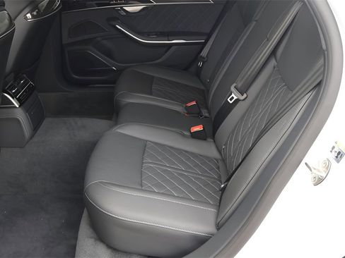 Used 2025 Audi S8 w/ Executive Package image 14