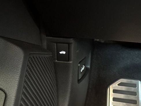 Used 2025 Honda Accord Sport image 28