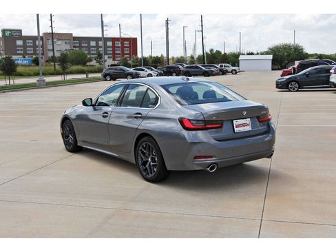 Used 2026 BMW 330i xDrive Sedan AWD/4WD image 4