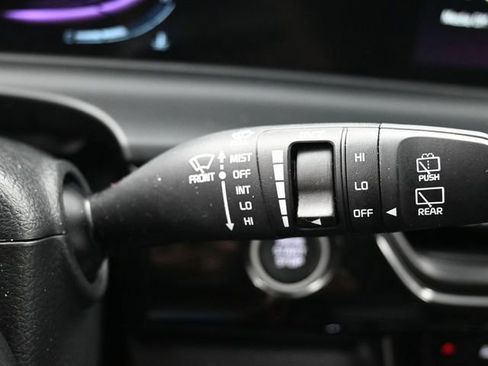 Used 2025 Kia Seltos S image 31