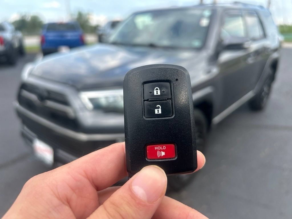 Used 2021 Toyota 4Runner Nightshade AWD/4WD image 46