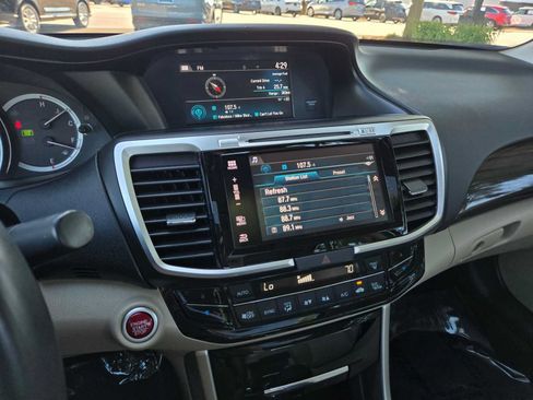 Used 2017 Honda Accord EX-L image 27
