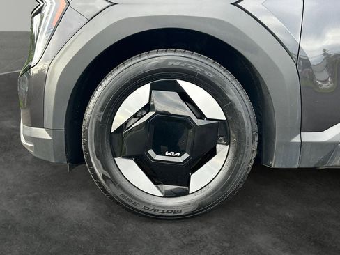 Used 2024 Kia EV9 Wind AWD/4WD image 5