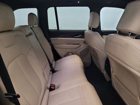 Used 2023 Jeep Grand Cherokee 4WD 4xe image 19