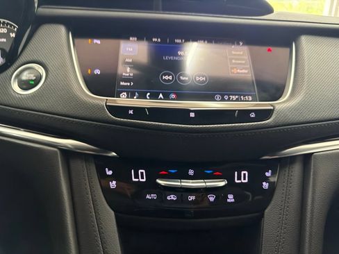 Used 2020 Cadillac XT5 Premium Luxury FWD image 34