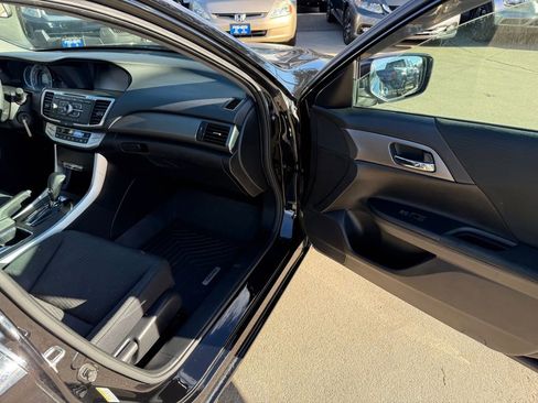 Used 2014 Honda Accord LX image 16