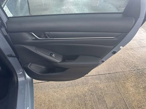 Used 2021 Honda Accord Sport Special Edition image 28