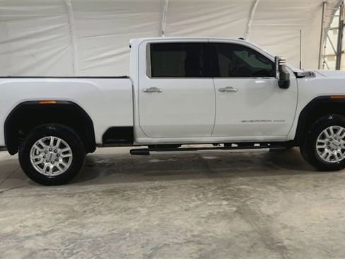 Used 2024 GMC Sierra 2500 SLT w/ SLT Convenience Package image 9