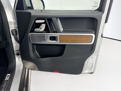 Used 2025 Mercedes-Benz G 550 image 24