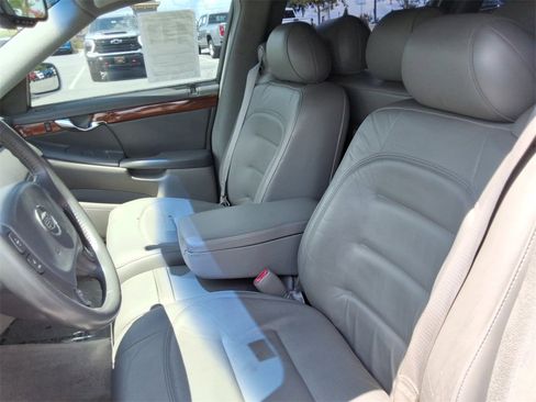 Used 2003 Cadillac De Ville Limousine image 26