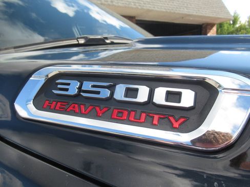 Used 2023 RAM 3500 Limited AWD/4WD image 2