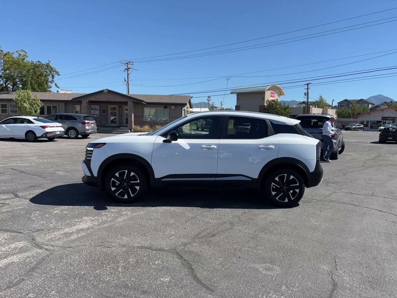 Used 2026 Nissan Kicks SV w/ Cold Weather Package AWD/4WD image 9
