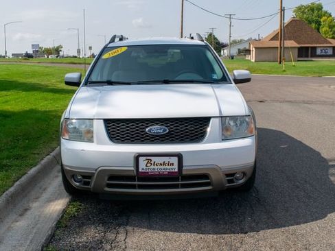 Used 2007 Ford Freestyle SEL image 3