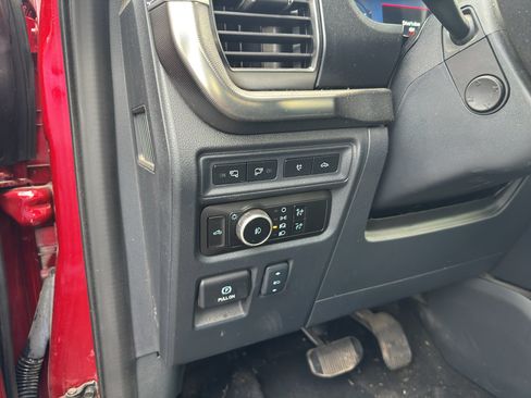 Certified 2024 Ford F150 Platinum w/ Equipment Group 702A High AWD/4WD image 13