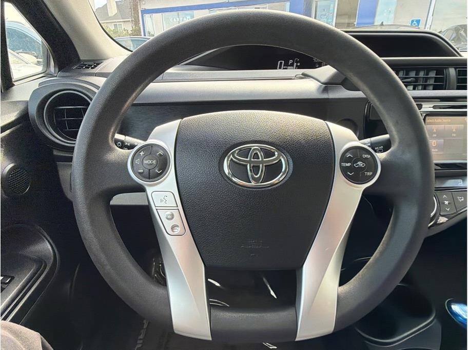 Used 2017 Toyota Prius C One FWD image 12