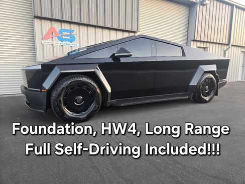 Used 2024 Tesla Cybertruck AWD Crew Cab image 2