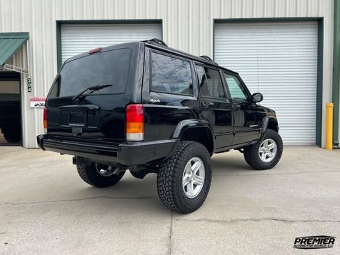 Used 2001 Jeep Cherokee Limited AWD/4WD image 4
