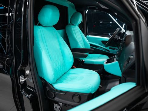 Used 2023 Mercedes-Benz Metris Passenger image 47