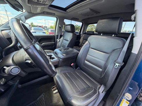Used 2017 GMC Sierra 2500 Denali w/ Duramax Plus Package AWD/4WD image 20