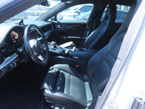 Used 2019 Porsche Panamera RWD image 10