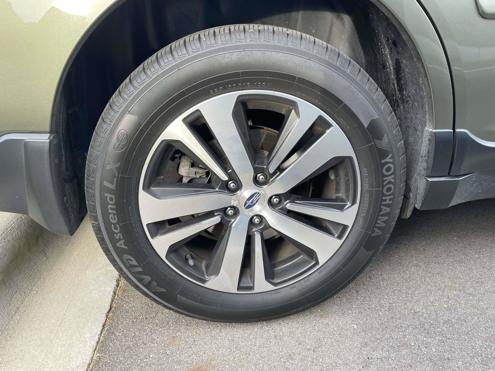 Used 2019 Subaru Outback 3.6R Limited w/ Popular Package #2 AWD/4WD image 5