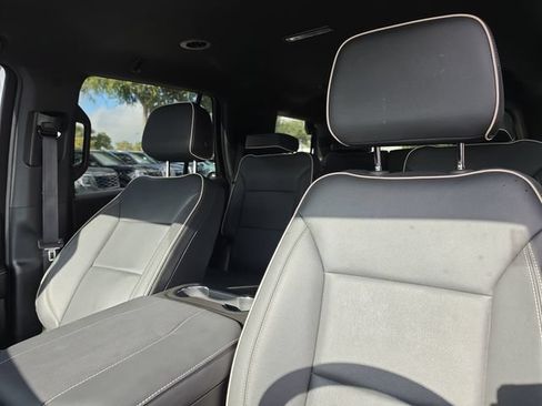 Used 2025 Chevrolet Tahoe Premier RWD image 23