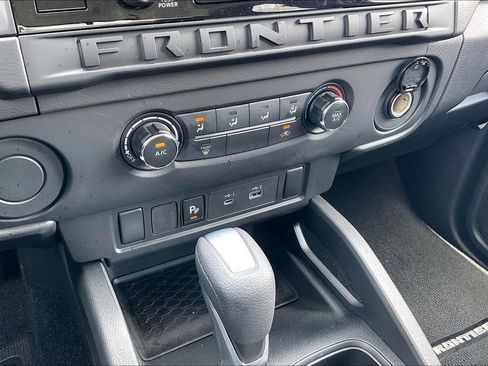 Used 2025 Nissan Frontier S RWD image 22