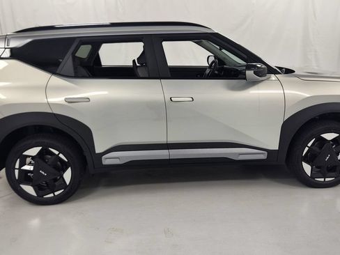 Used 2027 Kia Seltos EX w/ EX Panoramic Sunroof Package AWD/4WD image 2