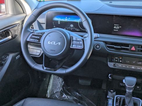 Certified 2026 Kia Seltos SX w/ SX Sunroof Package image 16