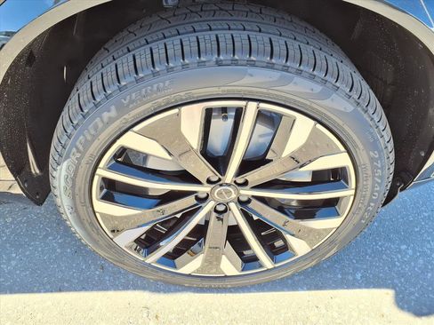 New 2026 Volvo XC90 T8 Plus image 9