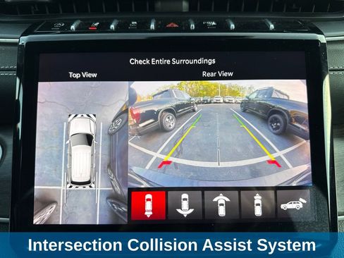 Used 2024 Jeep Grand Cherokee L Limited w/ Luxury Tech Group II image 26