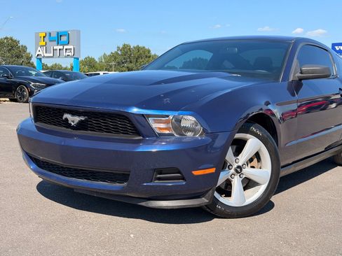 Used 2012 Ford Mustang Coupe RWD image 2