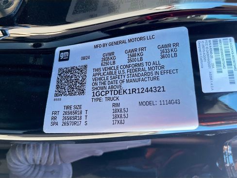 Used 2024 Chevrolet Colorado Z71 w/ Advanced Trailering Package image 29