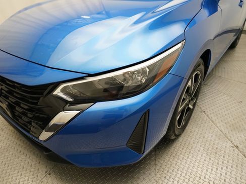 Used 2025 Nissan Sentra SV FWD image 22