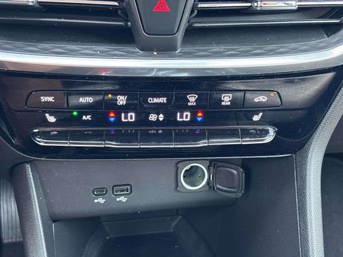 Used 2024 Buick Encore GX Avenir w/ Avenir Convenience Package AWD/4WD image 23