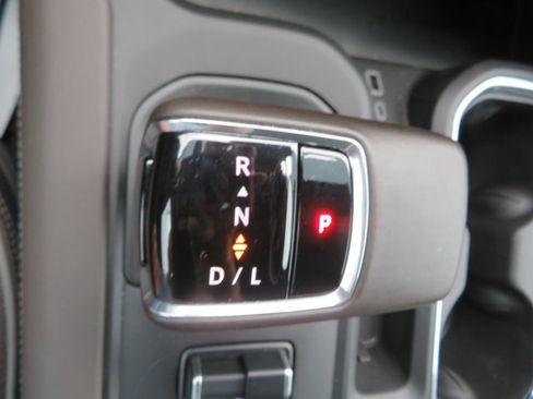 Used 2024 GMC Sierra 1500 Denali w/ Technology Package image 38