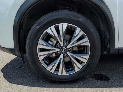 Used 2023 Nissan Rogue SV FWD image 18