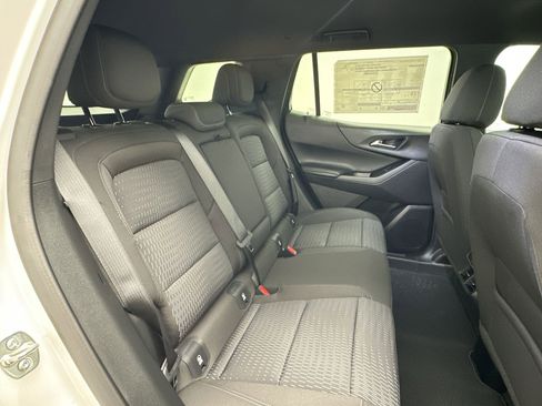 New 2026 Chevrolet Equinox LT w/ Safety and Technology Package image 27